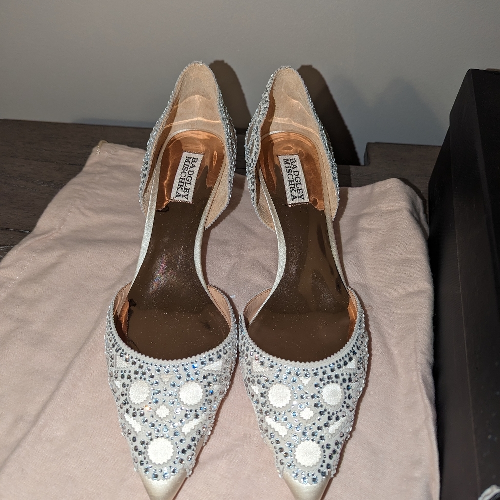 Badgley Mischka Ginny Ivory - NWT